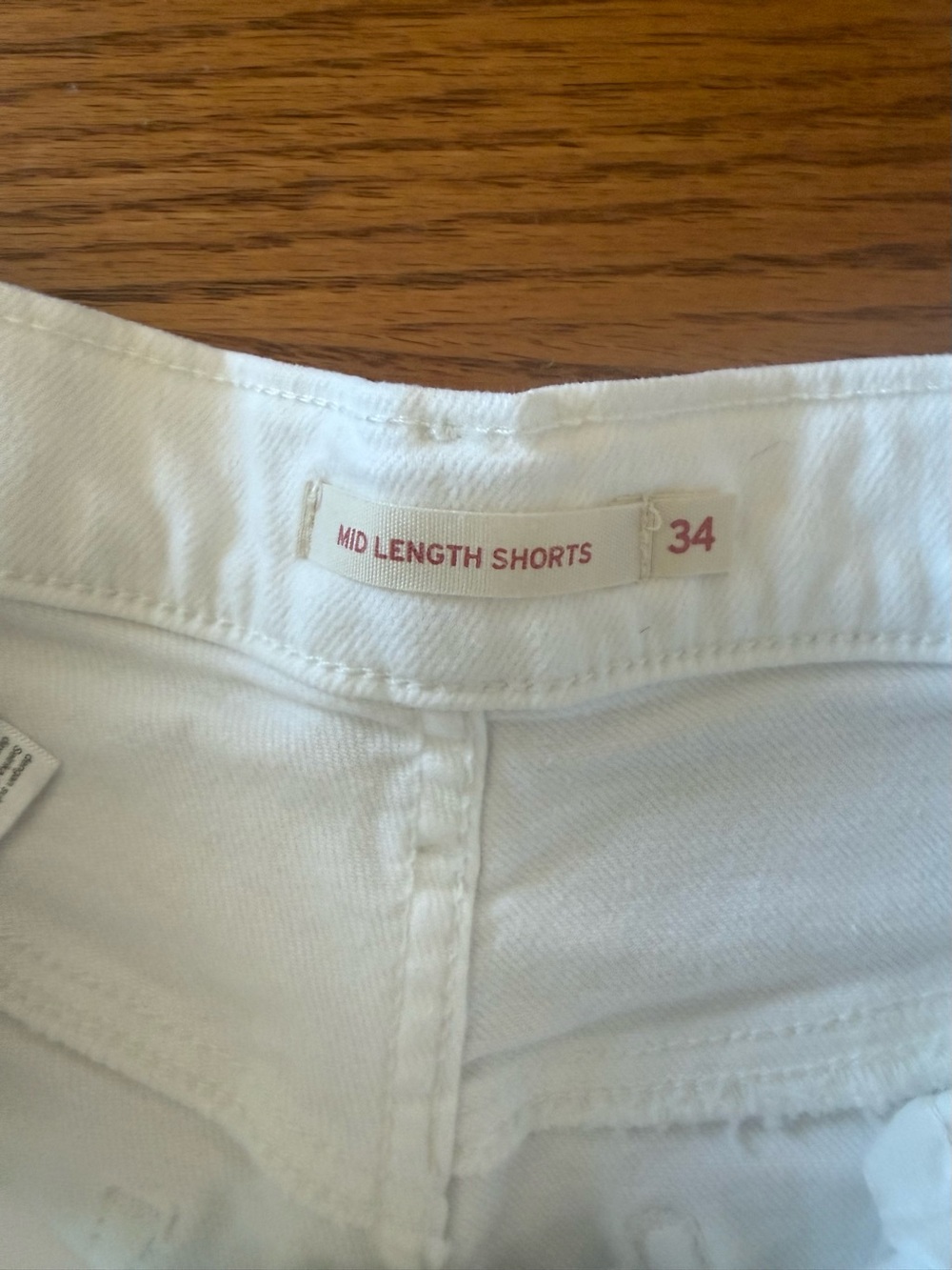 Levi's White Women's Denim Shorts - Picture 2 of 3